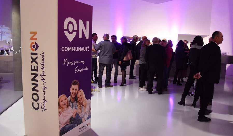 Images de la soirée d'évènement de lancement de marque Connexion